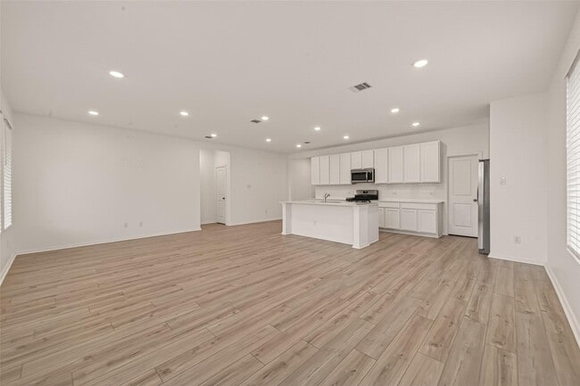 Building Photo - 3023 Ruby Rdg Dr