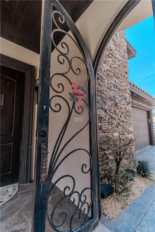 Building Photo - 45 Monroe Ave