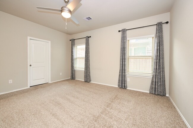 Building Photo - 9291 Inland Leather Ln