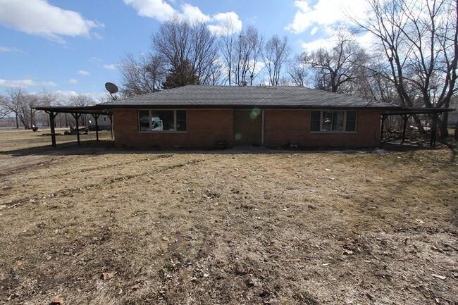 Primary Photo - 1618 E Hendryx Pl