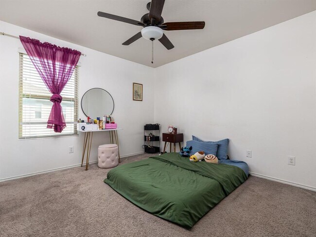 Building Photo - 464 Druse Ln