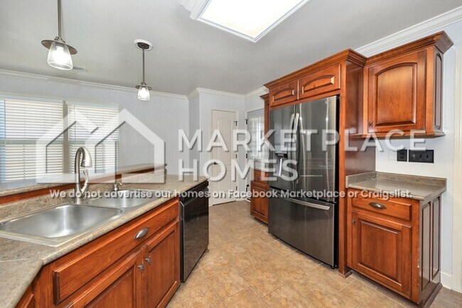 Building Photo - 1015 Ashenbury Park