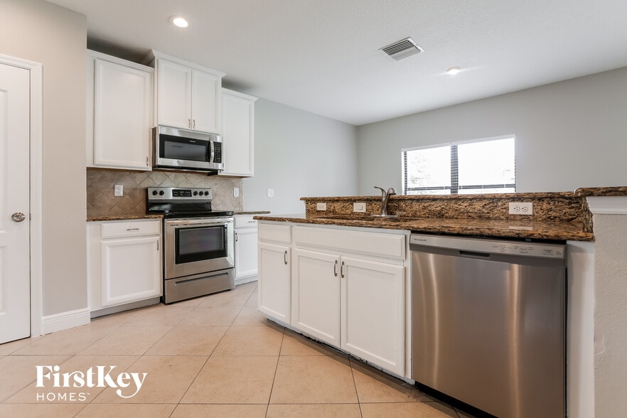 Building Photo - 14338 Haddon Mist Dr