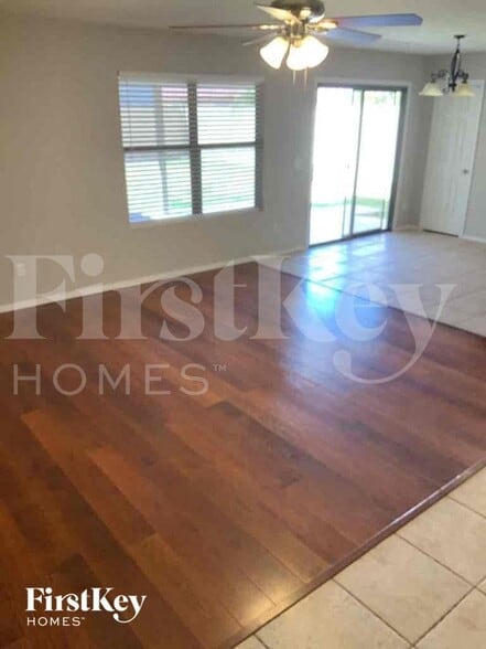 Building Photo - 15797 W Caribbean Ln