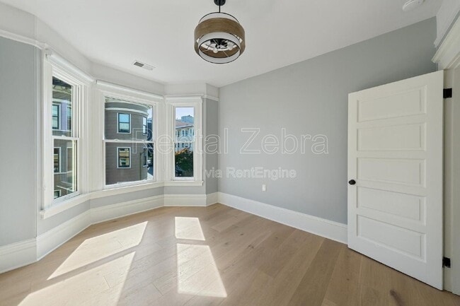 Building Photo - 1192 Pacific Ave