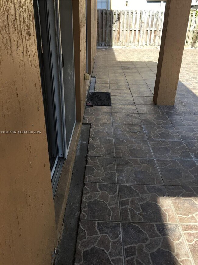 Building Photo - 14512 SW 10th St