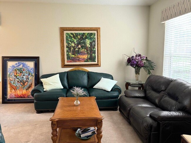 Building Photo - 2900 Columbus Ave