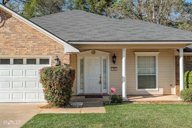 Building Photo - 406 Lavita Dr