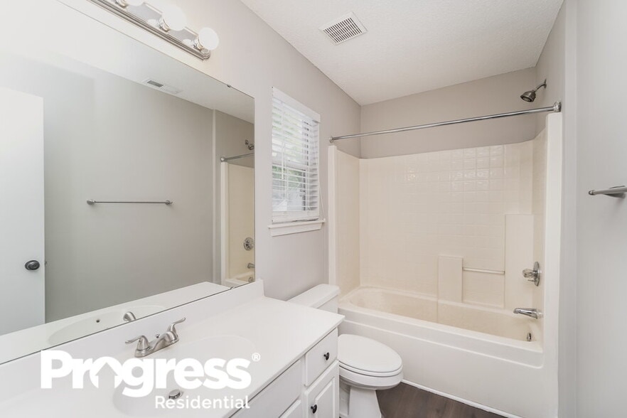 Building Photo - 10342 Battle Ct