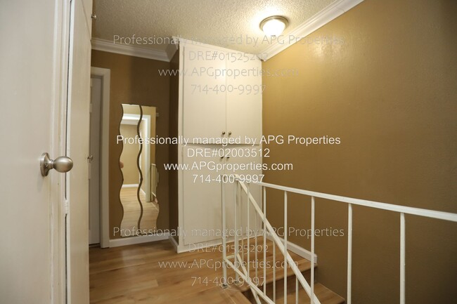 Building Photo - 630 S Knott Ave