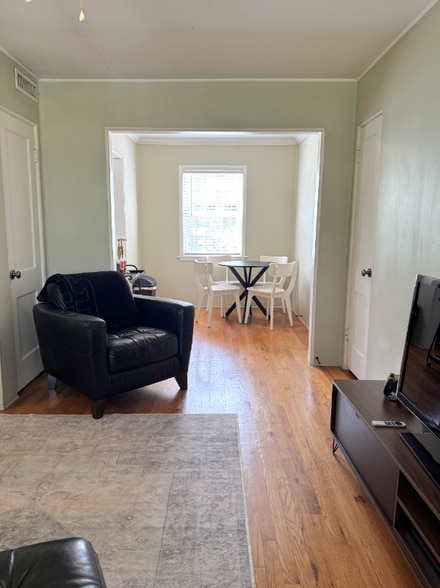 Building Photo - 529 Whitham Ave