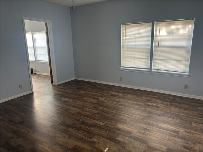 Building Photo - 17030 Morgan Ln