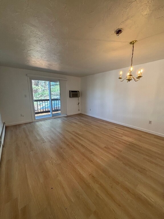 Building Photo - 707 Bedford St