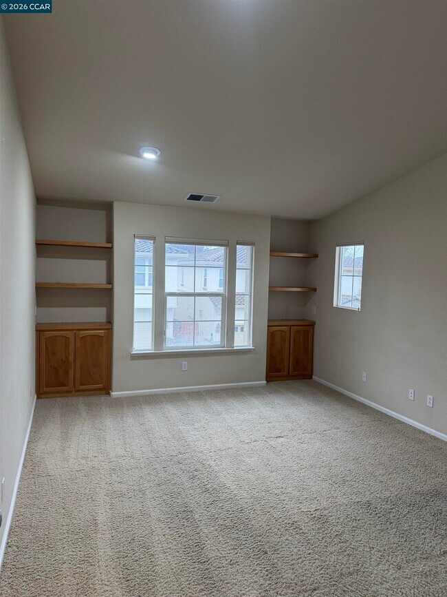 Building Photo - 4136 Bandini Ct