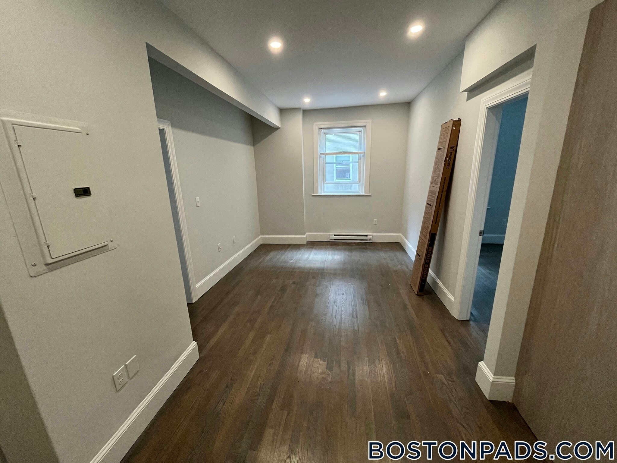 Building Photo - 108 Jersey St