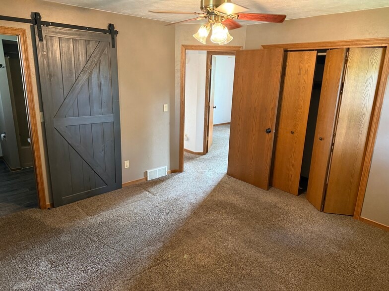 Primary Bedroom upper level - 2093 Tunis Rd