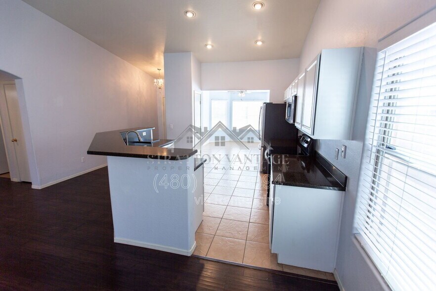 Building Photo - 21162 E Aspen Valley Dr