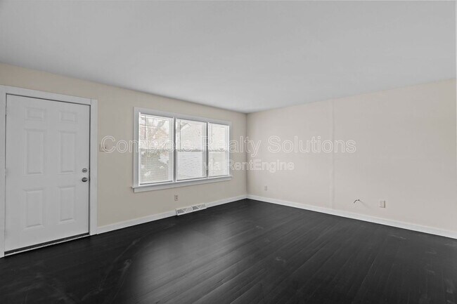 Building Photo - 7486 Castro Dr