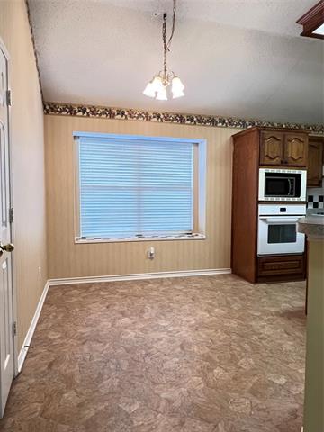 Building Photo - 1507 Warm Springs Dr