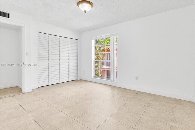 Building Photo - 7201 Miami Lakes Dr