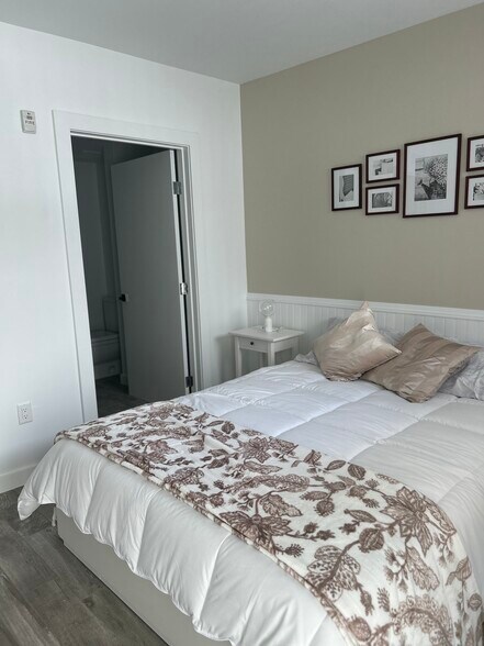 Building Photo - 1035 Euclid Ave