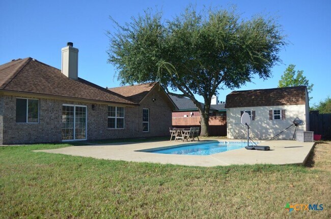 Building Photo - 4411 Kit Carson Trail