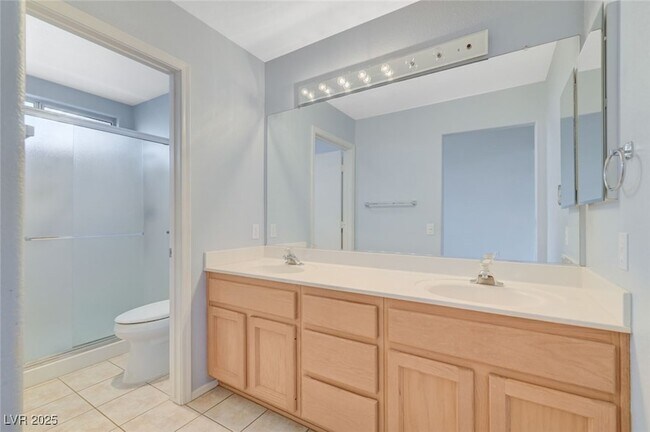 Building Photo - 9356 Villa Ridge Dr