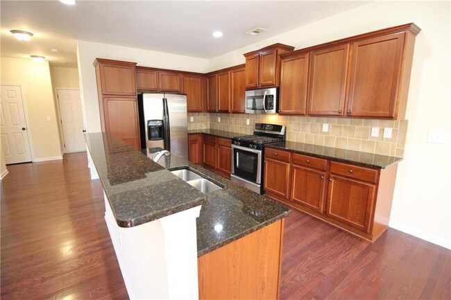 Building Photo - 13294 Kemper Rd