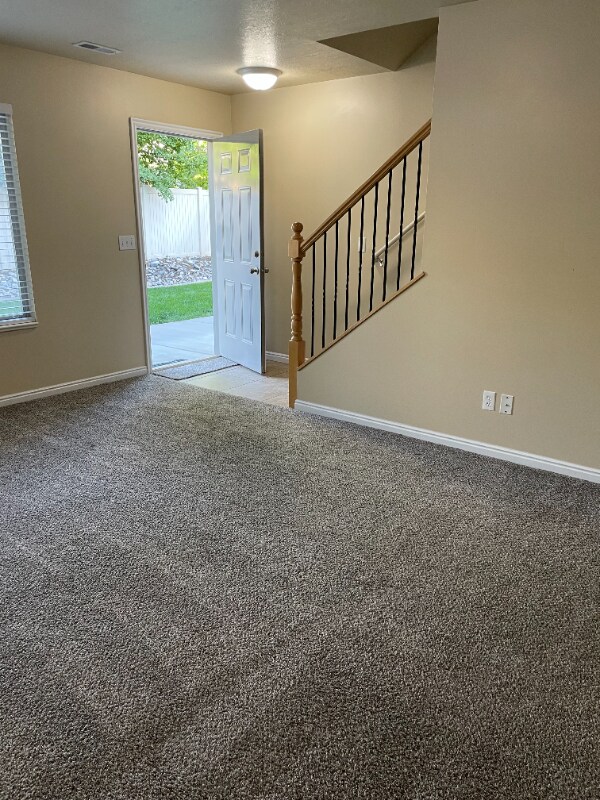 Building Photo - 411 W 2000 S