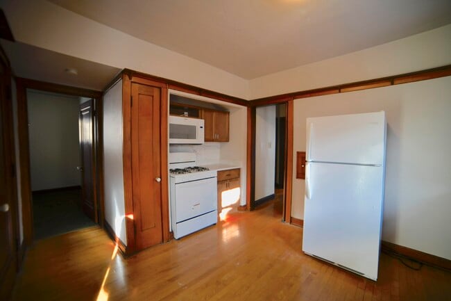 Building Photo - 4421 N Cramer St