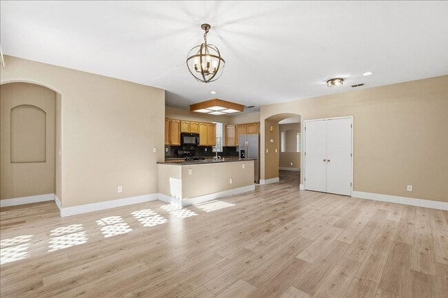 Building Photo - 3424 Babson Dr