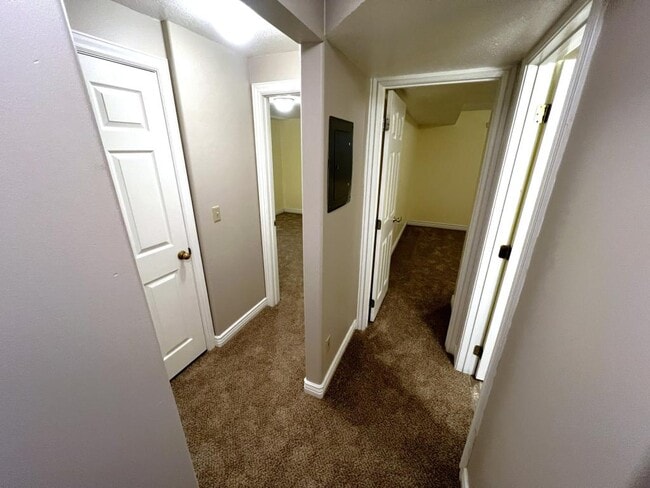 Building Photo - 676 E 3300 N