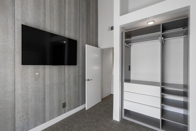 Building Photo - 103 Pacchetti Way