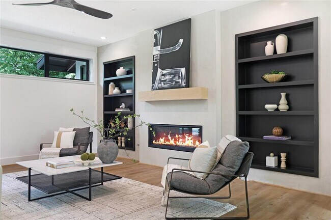 Building Photo - 5510 Harvest Oak Landing Dr