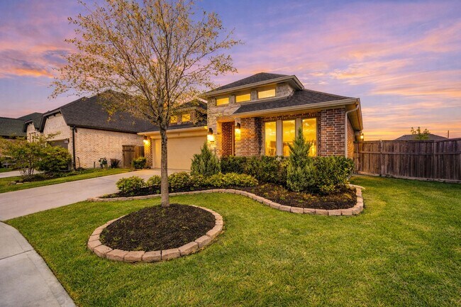 Building Photo - 6027 Painted Plains Ln