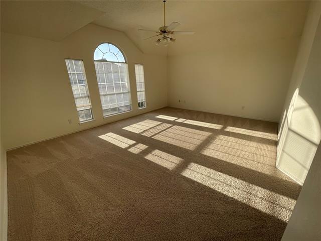 Building Photo - 728 Fawn Valley Dr