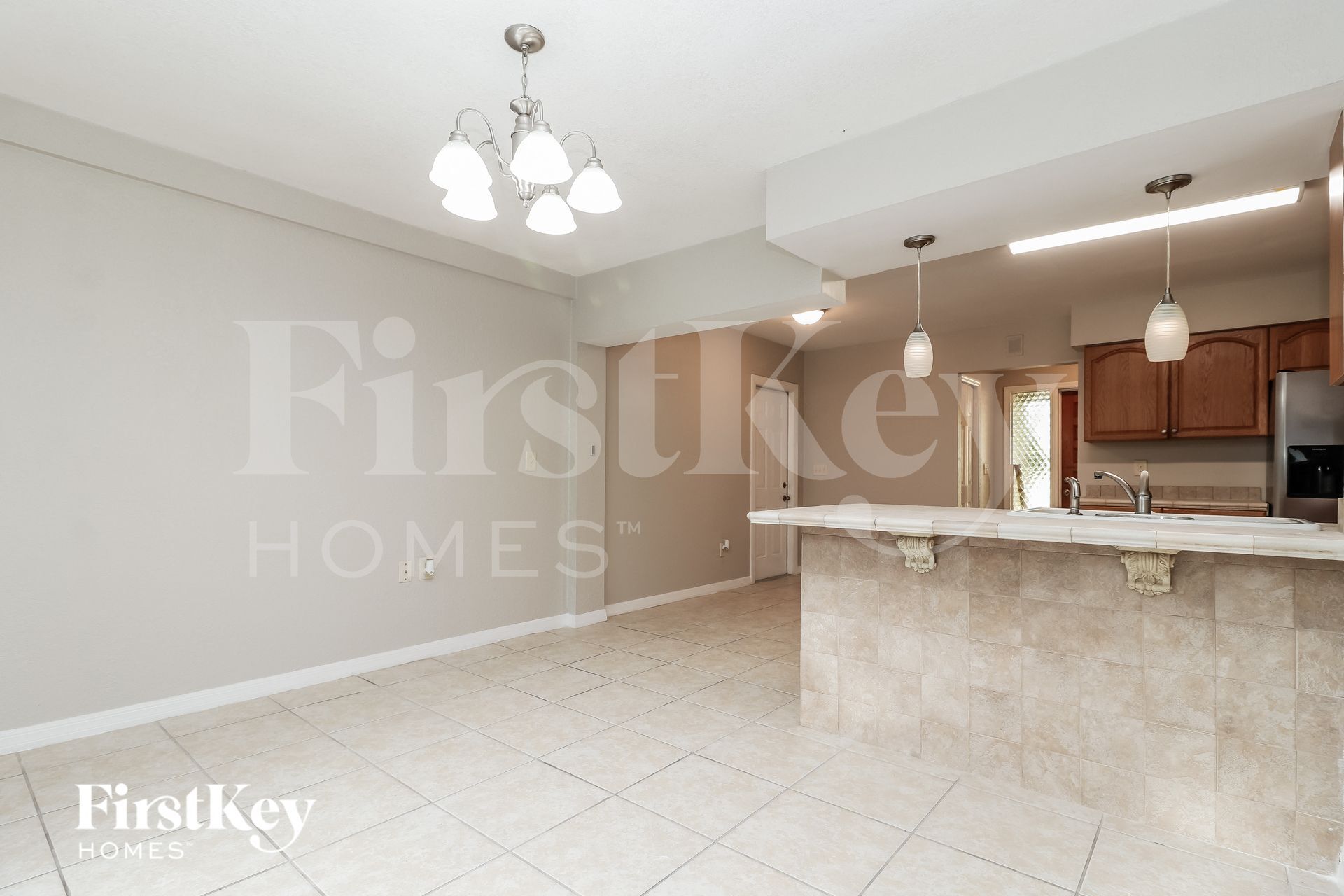 Building Photo - 3753 SE 2nd Pl