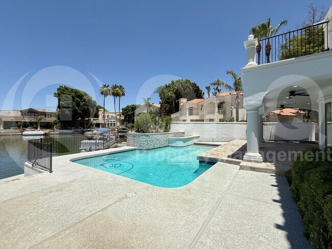 Building Photo - 1523 E Treasure Cove Dr