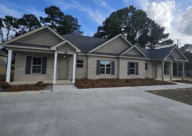 Building Photo - 434 Lancaster Rd