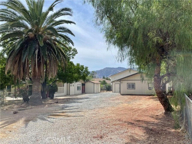 Building Photo - 16395 Broadway St