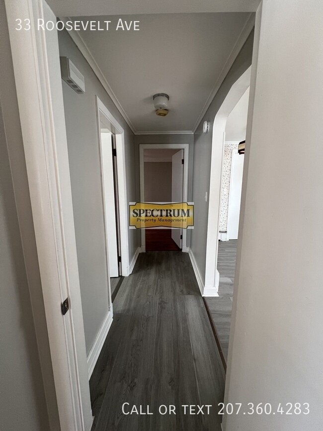 Building Photo - 33 Roosevelt Ave