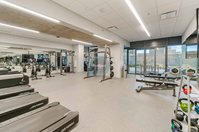 Building Photo - 702 S Clark St