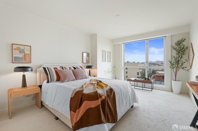 Building Photo - Luxury Condo at The Palms located in South of Market San Francisco