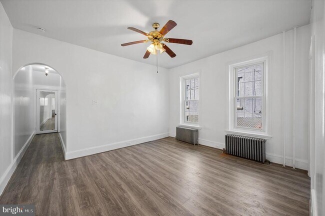 Building Photo - 4319 Mitchell St