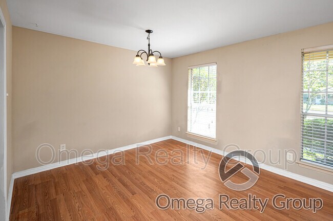 Building Photo - 21 Cullen Dr