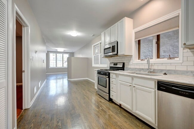 Building Photo - 1444 N Campbell Ave