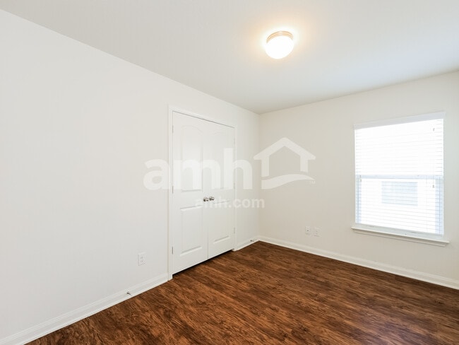 Building Photo - 12207 Siragusa