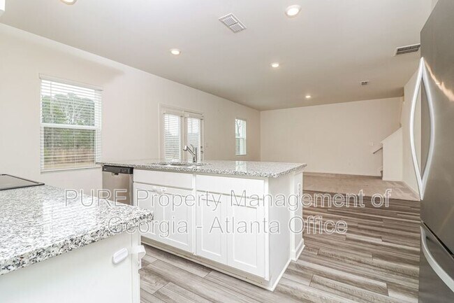 Building Photo - 265 Colbury St