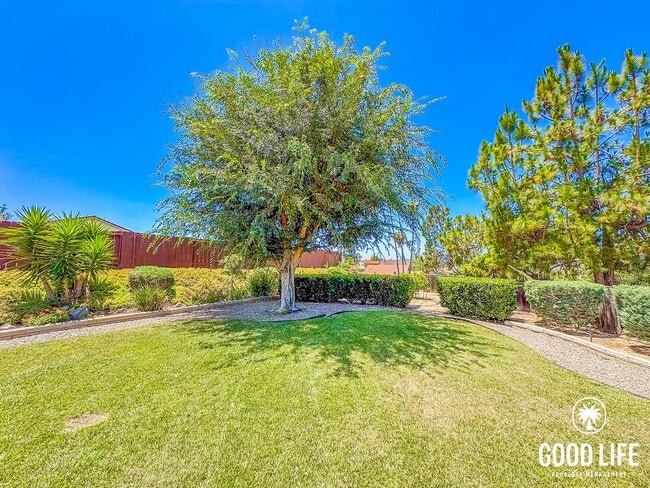 Building Photo - Spacious 3BD/2BA Home in Rancho Bernardo with Office, Large Backyard w/ Garden Beds & 2-Car Garage