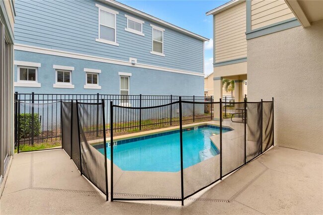 Building Photo - 1468 Fairview Cir